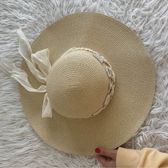 Bride beach hat - Picture 3 of 5